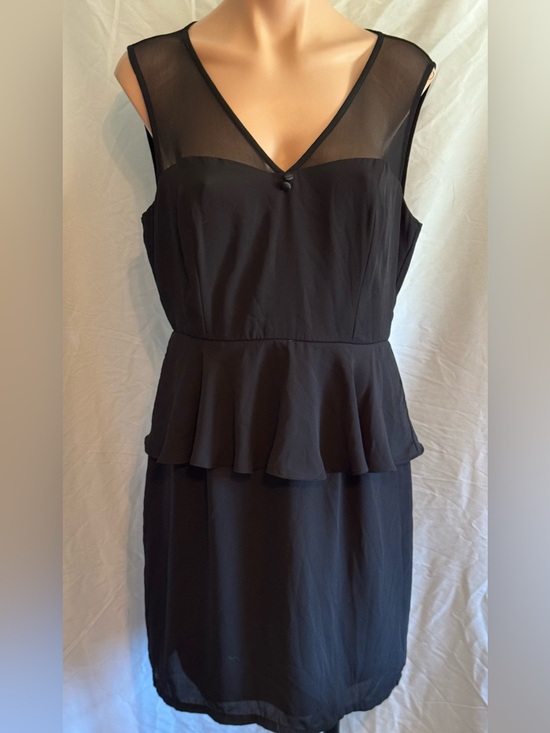 Dresses & Skirts - Chic Black Peplum Sleeveless Dress with Sheer Yoke